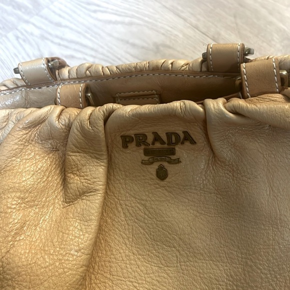Prada Handbags - Prada - vintage casual tote